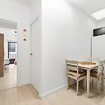 Apartment Artistas House